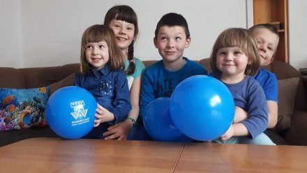 Zapal się na niebiesko dla autyzmu.